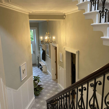 Elegant Georgian Hallway