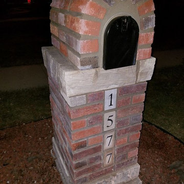 Brick and stone mailbox in Fenton, Mo