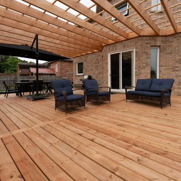 Custom Wood Deck & Pergola