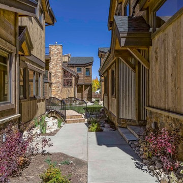 Ridgeview Court