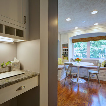 1980's Colonial Update - The Woods - East Grand Rapids, MI