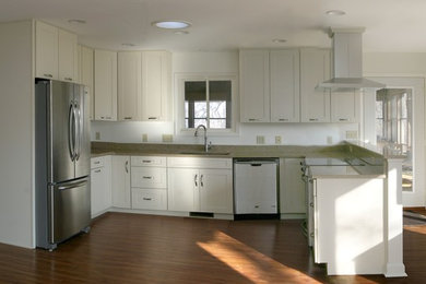 Kitchen - contemporary kitchen idea in Other