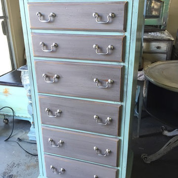 Shabby Restore finished lingerie chest.