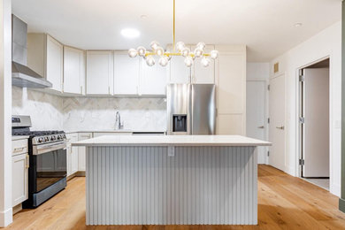 Kitchen - kitchen idea in New York