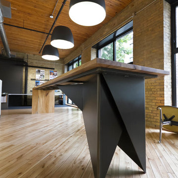 Prairie Architects Inc. - Meeting Bar