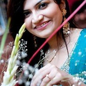 Maria Memon's photo