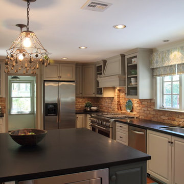 Houston Warm and Inviting Kitchen Remodel