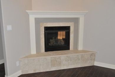 Example of a classic family room design in San Francisco