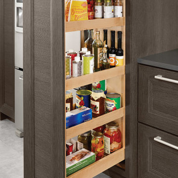KraftMaid: Tall Pantry Pull-Out