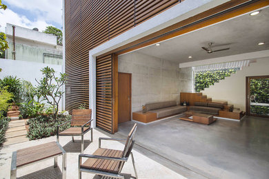 This is an example of a contemporary patio in Bengaluru.