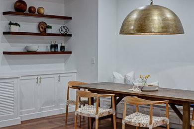 This is an example of a scandinavian dining room in Los Angeles.