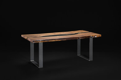 Tavolo in legno massello in Rovere e Resina