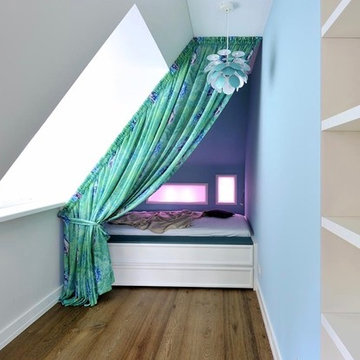 Kinderbett in Dachnische