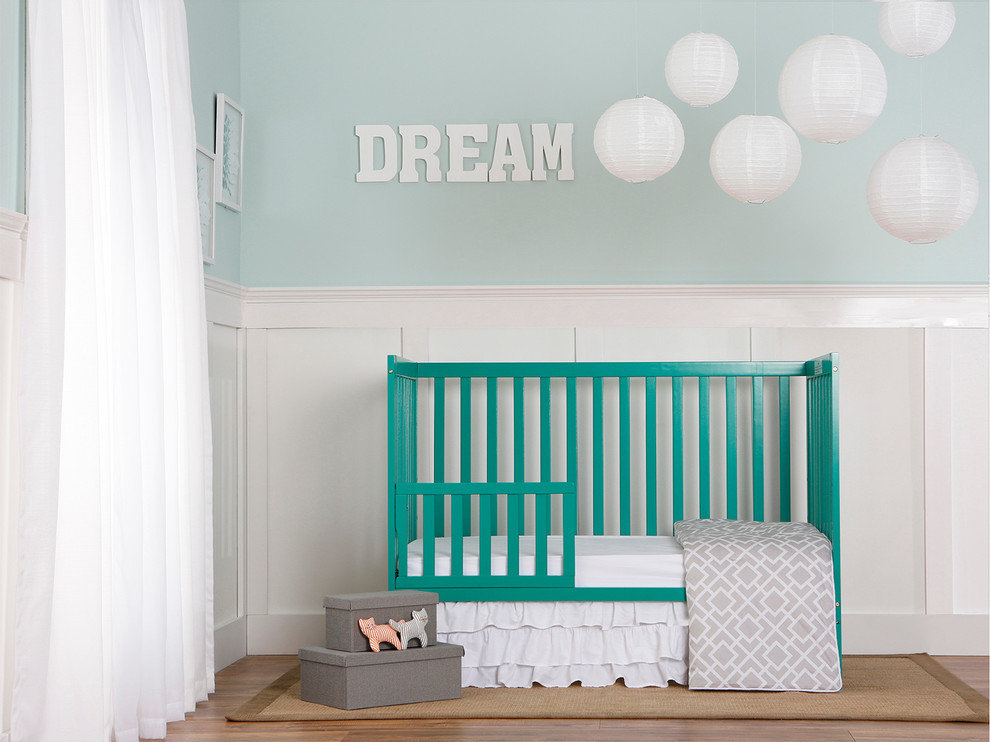 Dream On Me, Synergy,�5 in 1 Convertible Crib, Emerald