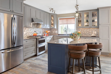 Example of a kitchen design in Seattle
