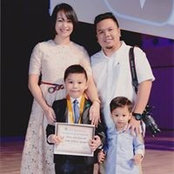 August Flores's photo
