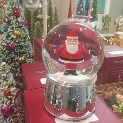Holiday Decor - Holiday Accents And Figurines