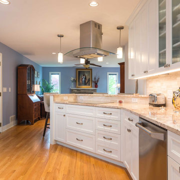 Modern Kitchen with White Flat Panel Shaker Cabinets & Natural Stone Backsplash