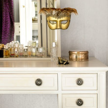 make up tables