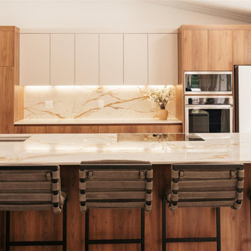Transforming Miami Kitchens: Bespoke Renovation Mastery by D’Cassa