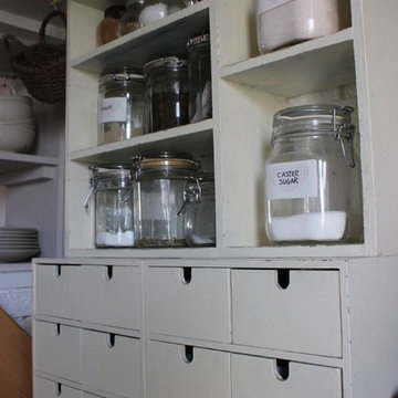 A tiny kitchen for an amateur chef/アマチュアチェフのコンパクトキッチン