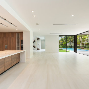 Contemporary Home - 10