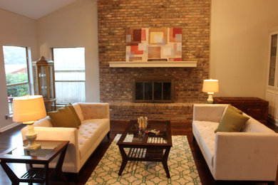 Trendy living room photo in Austin