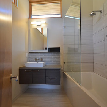 Interiors-Guest bath