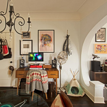 My Houzz: Eclectic Style & Treasured Pieces Personalize A Musician's Apartment