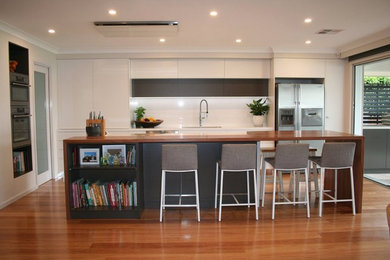 Design ideas for a contemporary kitchen in Central Coast.
