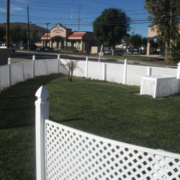 Dog play yard/ Sitting area