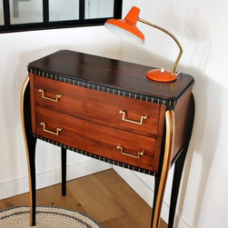 commode sauteuse - Dressers