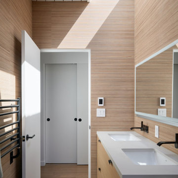 Flowing Courtyard Eichler