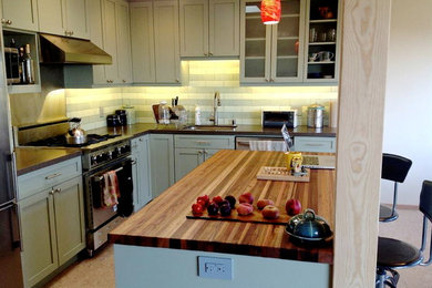 Inspiration for a timeless kitchen remodel in San Francisco