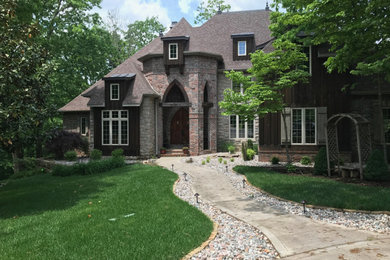 Contemporary front yard garden in Other.