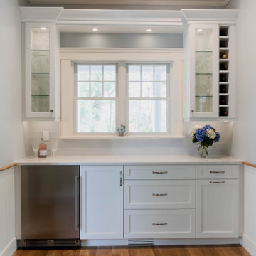 Classic White Kitchen with Timeless Appeal