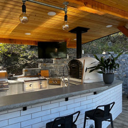Great Backyard Space - Outdoor Pizza Ovens