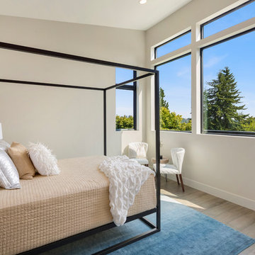 Magnolia Light-filled Contemporary