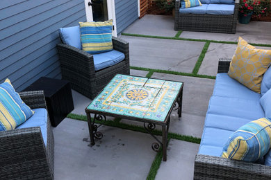 Minimalist patio photo in Santa Barbara