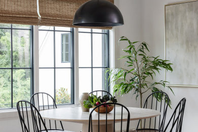 Inspiration for a transitional dining room remodel in Milwaukee