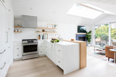 Beach style kitchen photo in Vancouver