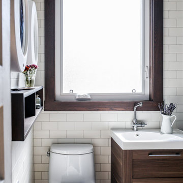Mechanic Ave. Bathroom