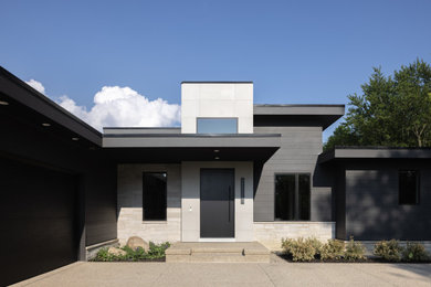 Modern exterior home idea in Detroit