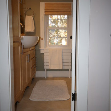 Narrow bath Remodel (Jeanne Clark)