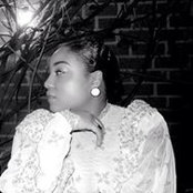 Tesha Ofelia's photo