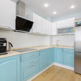 Бирюзовая квартира по улице Интернациональная