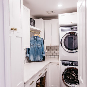 75 Beautiful Laundry Room with Subway Tile Splashback Ideas & Designs ...
