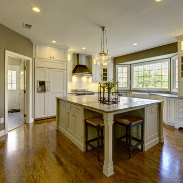 Contemporary Farmhouse Kitchen