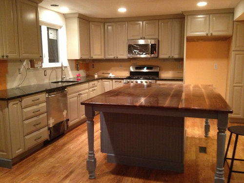 Paint Color For Kitchen With Taupe Cabinets, What Color Paint Goes With Taupe Kitchen Cabinets
