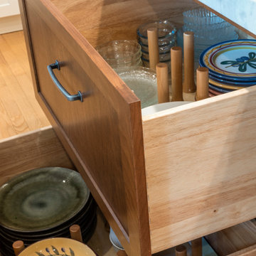 Transition Kitchen with dry bar